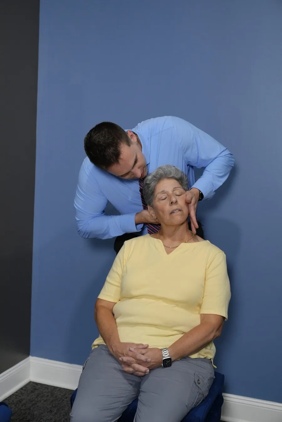 Seated cervical adjustment at Chagrin River Chiropractic